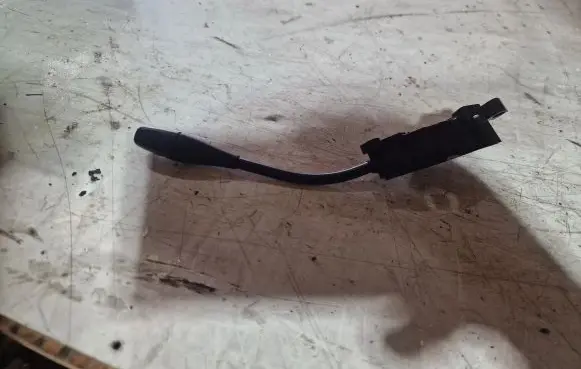 Mercedes-Benz C W203 Cruise control relay 