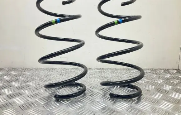 Volkswagen Golf VII Front coil spring 5Q04GK