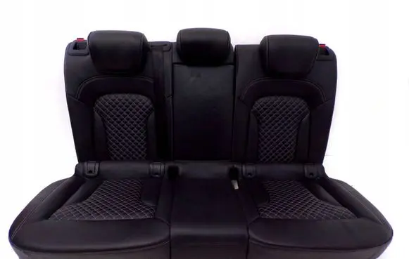 Audi Q3 8U Rear seat 