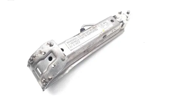 Mercedes-Benz C W205 Lift Jack A2125800118 A0005845207 A2125800418