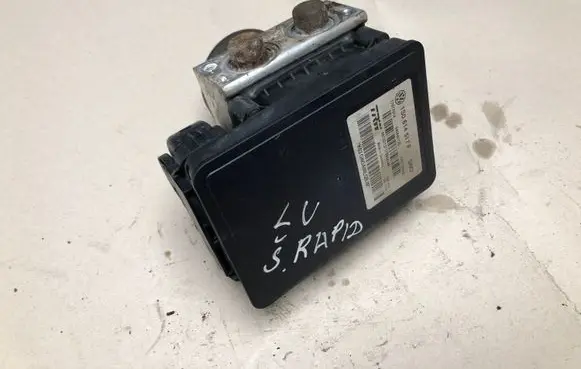 Seat Toledo IV (NH) ABS Pump 1S0614517F