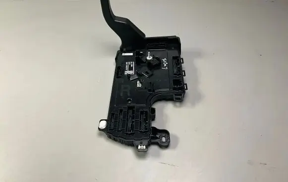 Tesla Model 3 Comfort/convenience module 110034090G GA420816