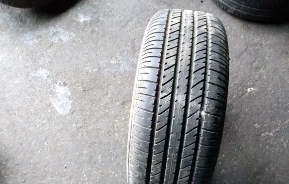Renault 25 R15 summer tire BRIDGESTONE 21560ZR15