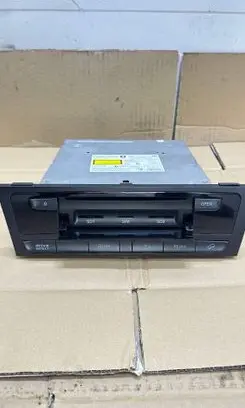 Audi Q5 SQ5 8R Radio/CD/DVD/GPS head unit 8R1035670E