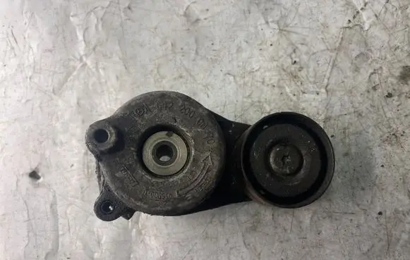 Jeep Grand Cherokee (WK) Generator/alternator belt tensioner A6422000070