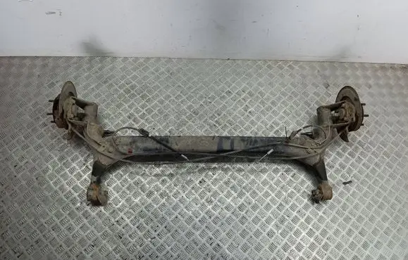 Toyota Corolla Verso AR10 Rear axle beam 