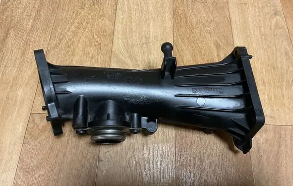 Volkswagen Touareg II Intake manifold 059145762AB