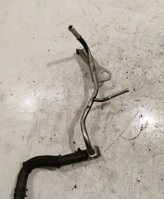 Toyota RAV 4 (XA40) Fuel line pipe