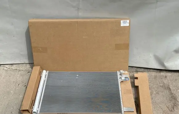 Volkswagen Golf VIII A/C cooling radiator (condenser) 5WA816411A 20251216
