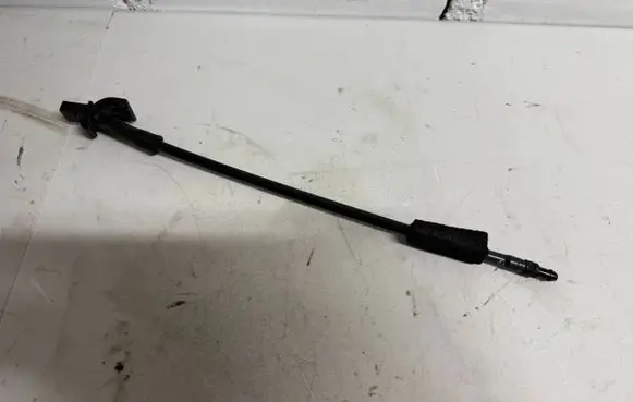 Ford Mustang VI Windshield washer spray nozzle B630B
