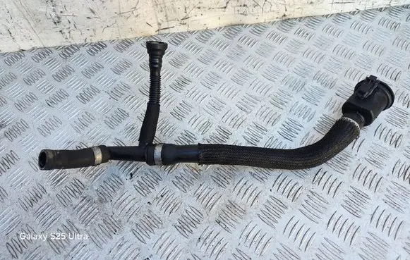 Peugeot 3008 I Oil fill pipe 9684359980