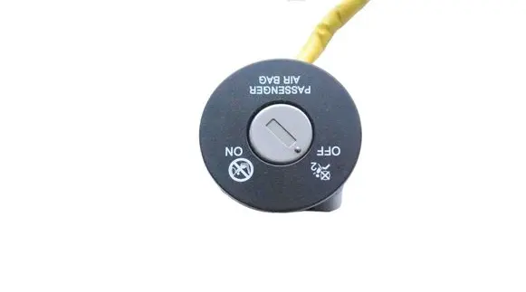 KIA Stinger Passenger airbag on/off switch 