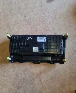 Toyota Auris 150 Climate control unit 55900-02301