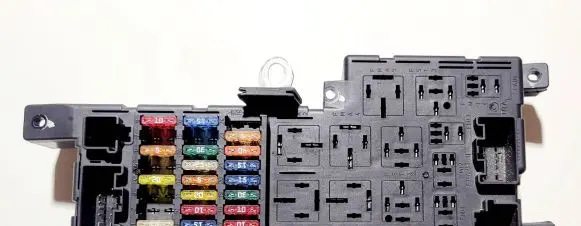Volvo S80 Fuse module 8678449 518828017 092756