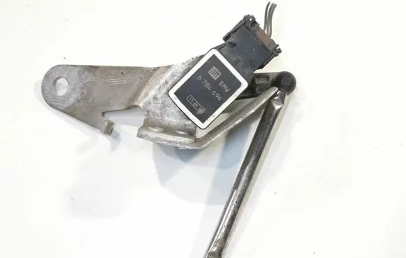 BMW 5 E60 E61 Headlight/headlamp level sensor 6784694