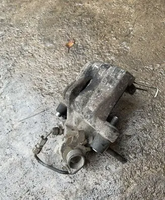 Renault Laguna II Rear brake caliper