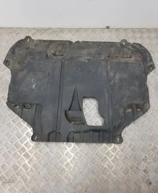 Volvo C30 Engine splash shield/under tray