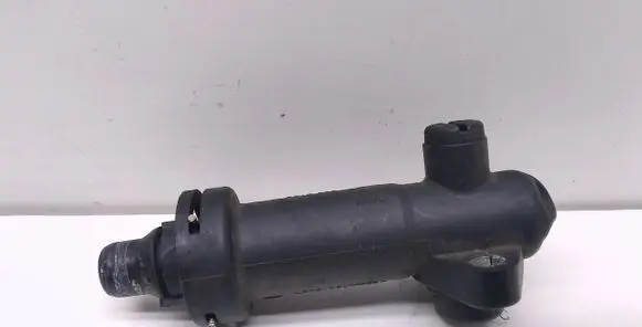 BMW 5 E60 E61 EGR thermostat 2247723