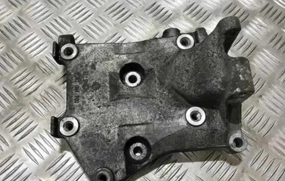 Nissan Almera N16 Engine mounting bracket 11910bm700