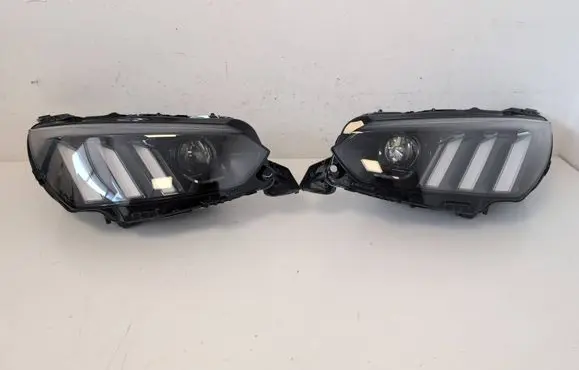 Peugeot 208 II Headlights/headlamps set 1682772380 LA98320 9841642080