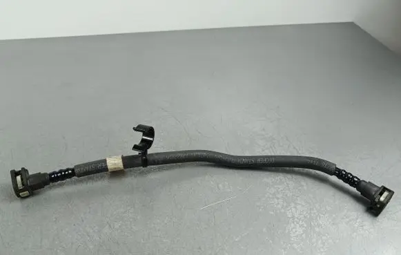 Jeep Cherokee Fuel line pipe