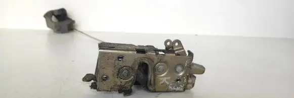 Volkswagen II LT Front door lock A901720