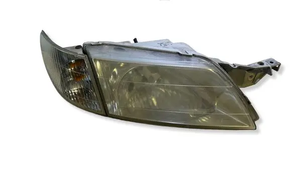 Mazda Premacy Headlight/headlamp 90733100