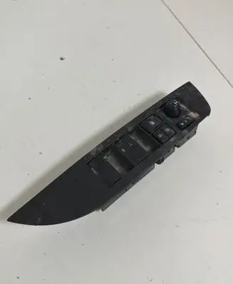 Toyota C-HR I Electric window control switch 8404016020