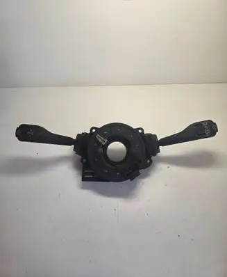Wiper turn signal indicator stalk/switch