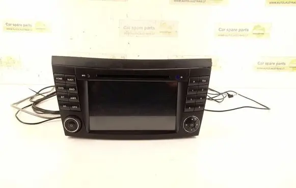 Mercedes-Benz CLS C219 Radio/CD/DVD/GPS head unit 