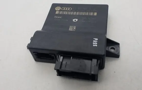Audi Q7 4L Gateway control module 4L0907468B 4L0910468A