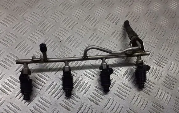 Opel Vectra B Fuel main line pipe