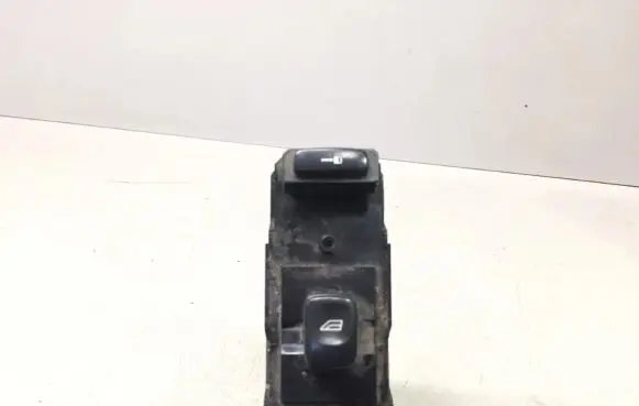 Volvo V70 Electric window control switch 30658147