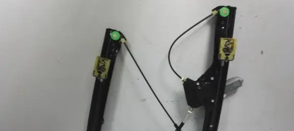 BMW X5 F15 Front door electric window regulator 7322747