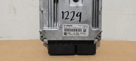BMW 2 F46 Engine control unit/module 8591073