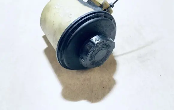 Nissan Almera N16 Power steering fluid tank/reservoir
