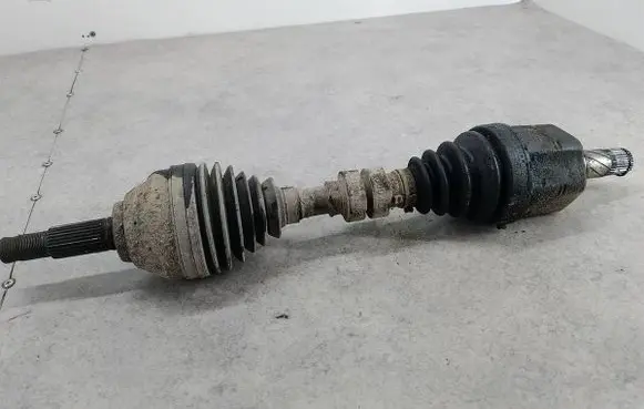 Nissan Qashqai+2 Front driveshaft 
