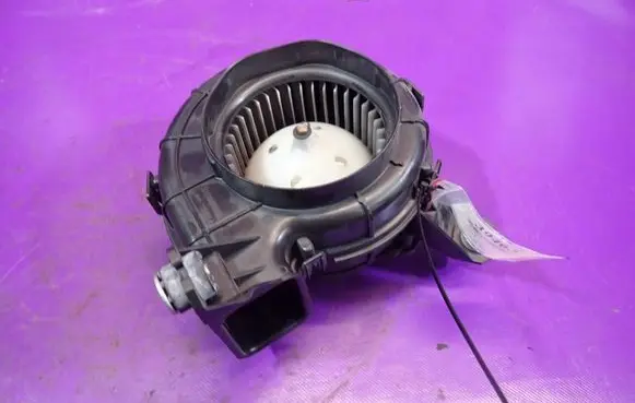 Honda CR-Z Heater fan/blower 1J810RTW0031