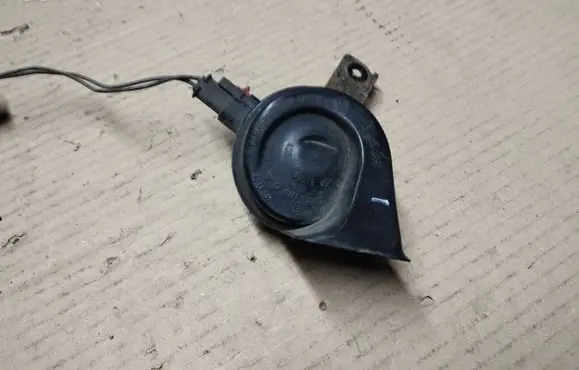 Chrysler Pacifica Horn signal 703881157