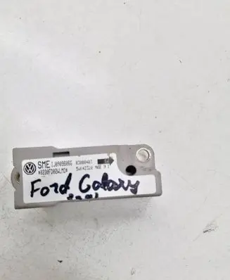 Ford Galaxy Airbag deployment crash/impact sensor 1J0909606G 03000403 5WK42320
