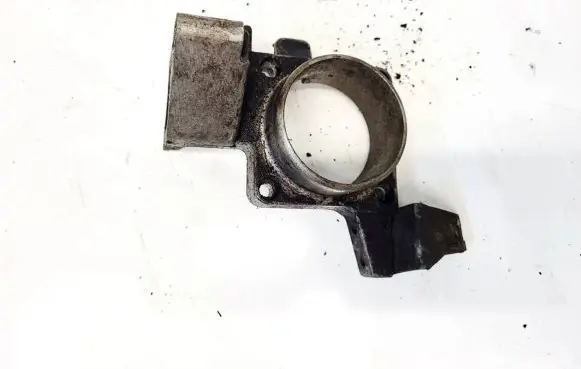 Opel Vectra B Engine mounting bracket 90470096 0077007