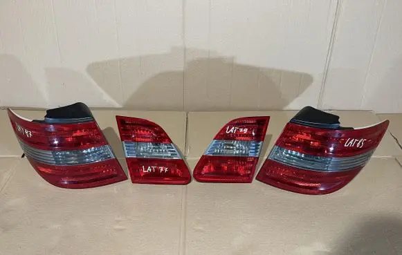 Mercedes-Benz B W245 Rear bumper light A1698202664
