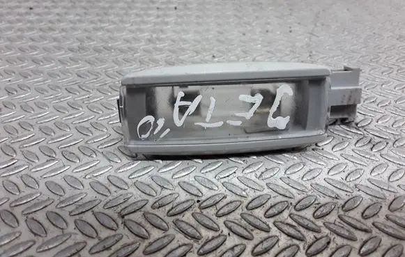 Volkswagen Jetta VI Rear seat light 1K0947109