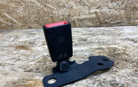 Fiat 500X Rear seatbelt buckle 34210668B 735627694
