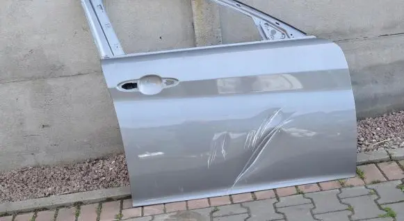 Alfa Romeo Giulia Front door 7253