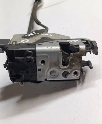 Citroen DS4 Rear door lock 9685353680 40747186