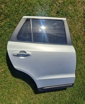 Hyundai Santa Fe Rear door
