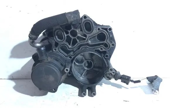 Audi Q7 4L Oil filter mounting bracket 059115397