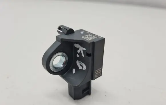 Hyundai Santa Fe Airbag deployment crash/impact sensor 959302W000