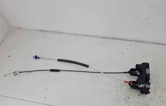 Opel Zafira A Rear door lock 24414135